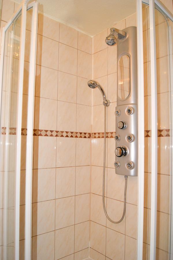 Hotel Schonunger Bucht Waigolshausen Cameră foto