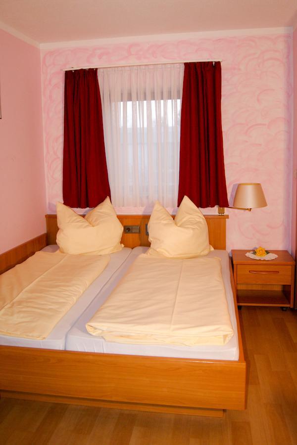 Hotel Schonunger Bucht Waigolshausen Cameră foto